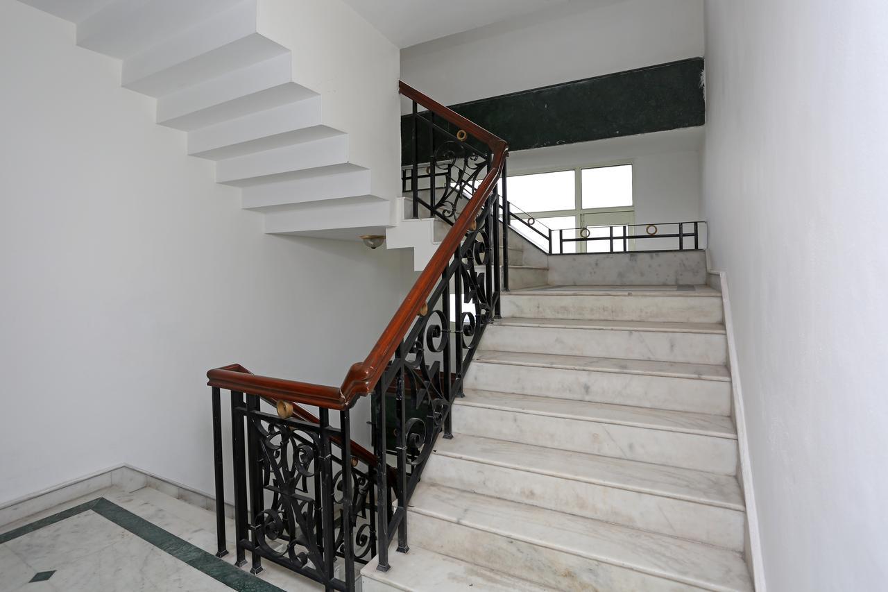 Oyo 1672 Hotel The Pearl Мусори Екстериор снимка