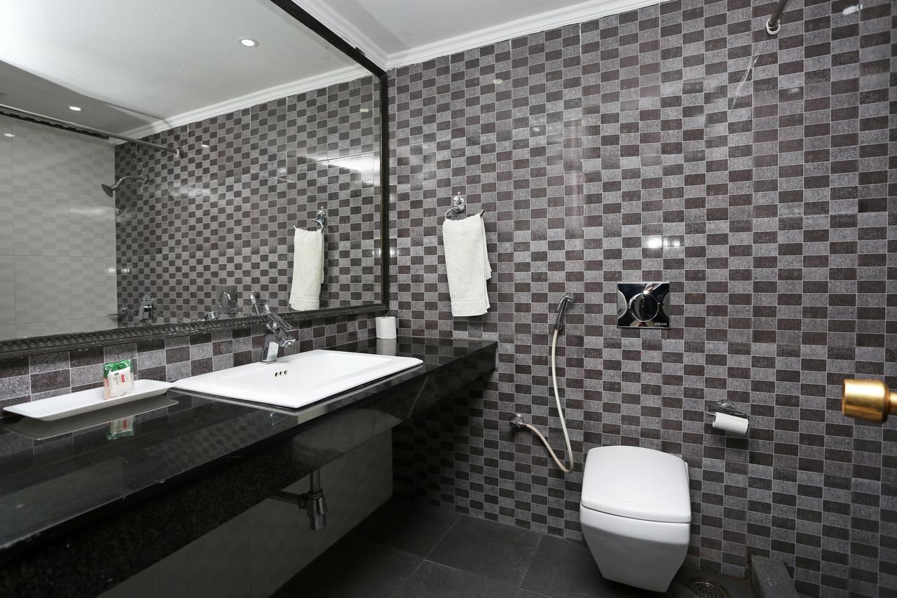 Oyo 1672 Hotel The Pearl Мусори Екстериор снимка